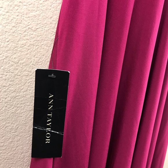 NWT Jersey Cowl Neck Halter Gown - Picture 7 of 7